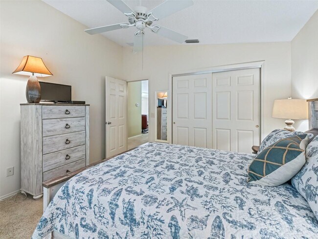 Building Photo - 1322 Hollyberry Pl