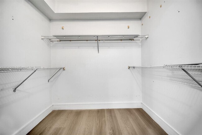 Building Photo - 9514 N Belfort Cir