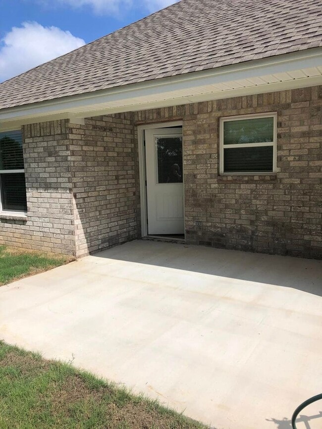 Building Photo - 1408 Rehoboth Dr