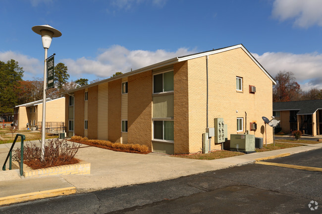 Building Photo - Barkoot Apartments
