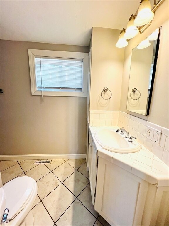 Building Photo - 199 Andover St