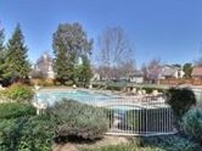 Building Photo - 5169 Genovesio Dr