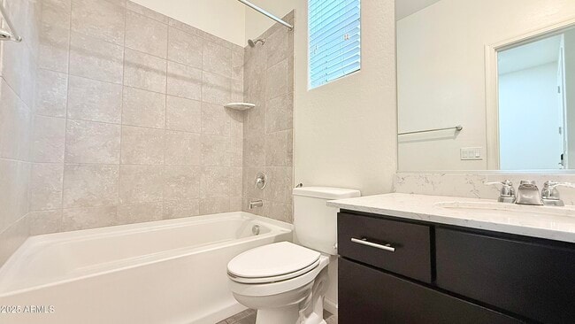 Building Photo - 5420 W Desert Hollow Dr