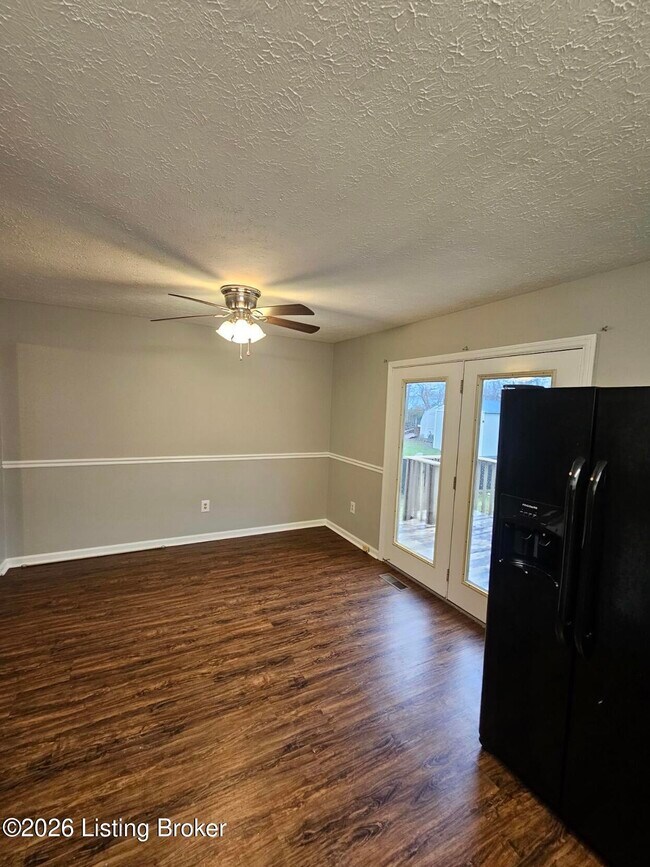 Building Photo - 1110 Keane Ave