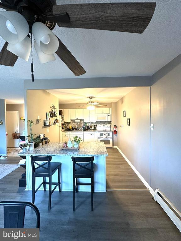 Building Photo - 410 Chestnut St