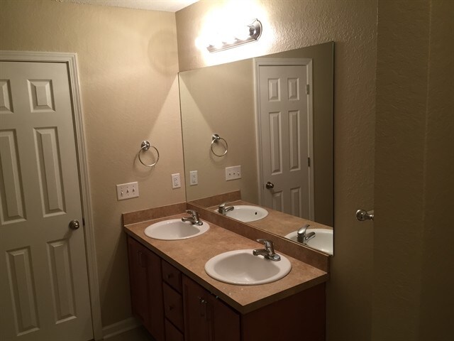 Building Photo - 509 Diamond Cut