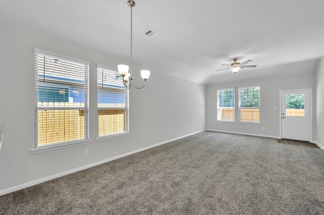 Building Photo - 14733 Pinion Ct