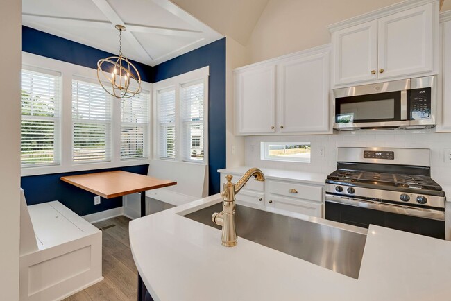 Building Photo - Beautiful 2 Bedroom/2 Bath in Chatham Park...