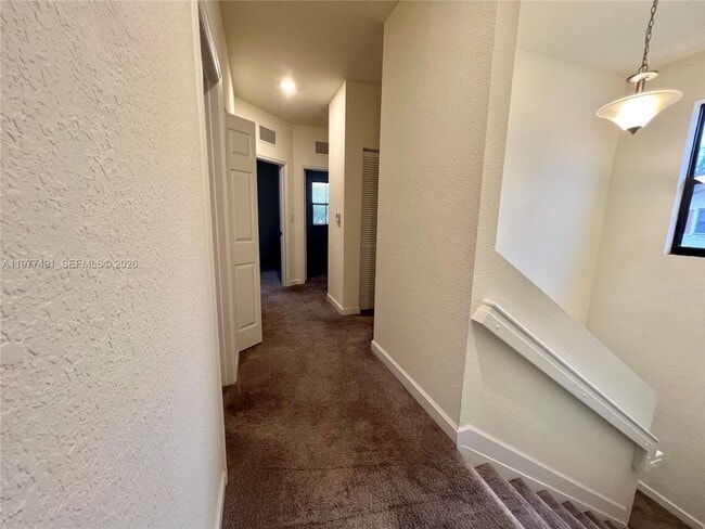 Building Photo - 15000 SW 119th Ln