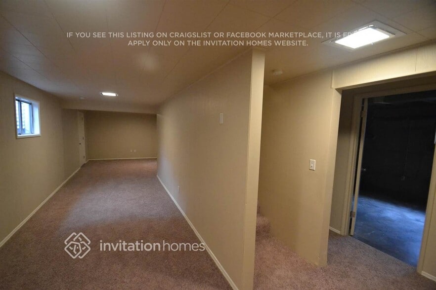 Building Photo - 2107 SW 316th St