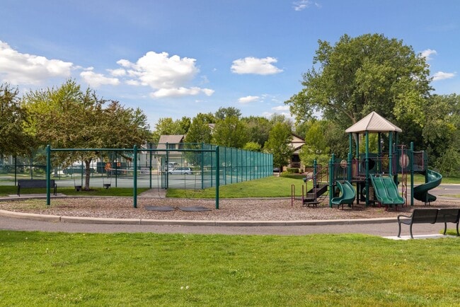 Building Photo - 4665 Victor Path