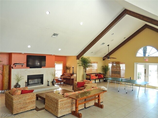 Building Photo - 12560 Equestrian Cir