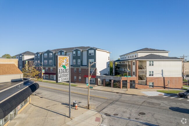 Building Photo - New Channey Flats Town Homes