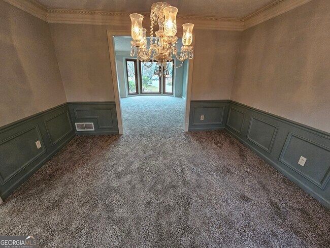 Building Photo - 5525 Wedgewood Ct SW