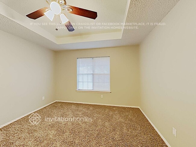 Building Photo - 661 Dandelion Dr