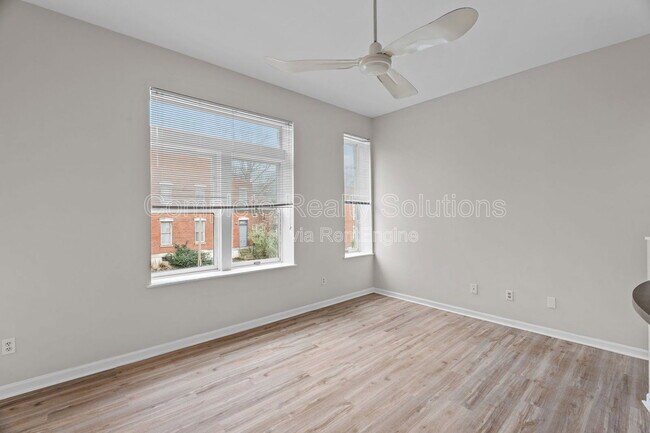 Building Photo - 2221-2223  Rutger Street