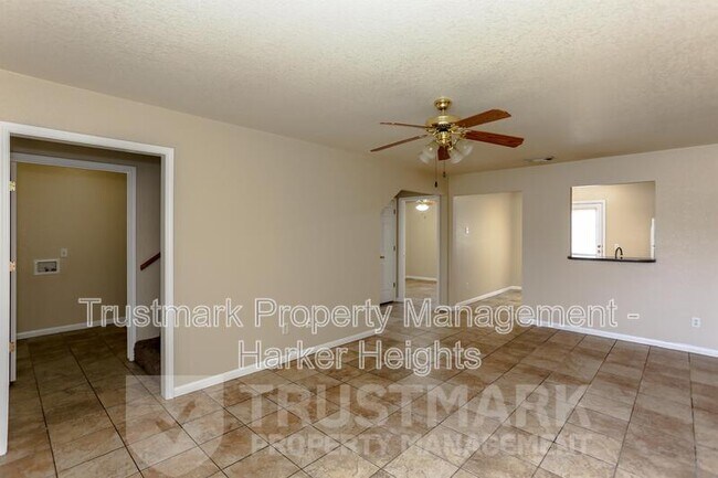 Building Photo - 3805 Wind Ct