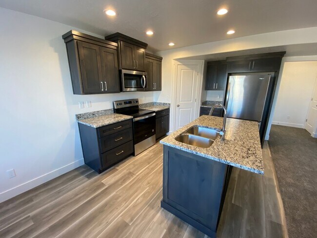 Building Photo - 2035 N 350 E