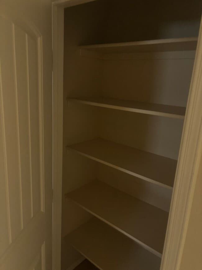 Building Photo - Beautiful Home Available Now!!