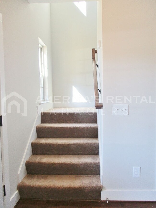 Building Photo - Town Home for Rent in Calera! Coming Soon!  DEPOSIT PENDING!!