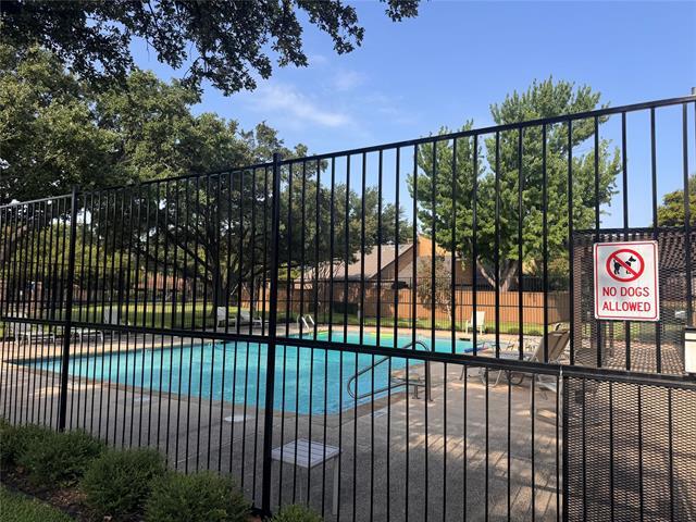 Building Photo - 3304 Scarlet Oak