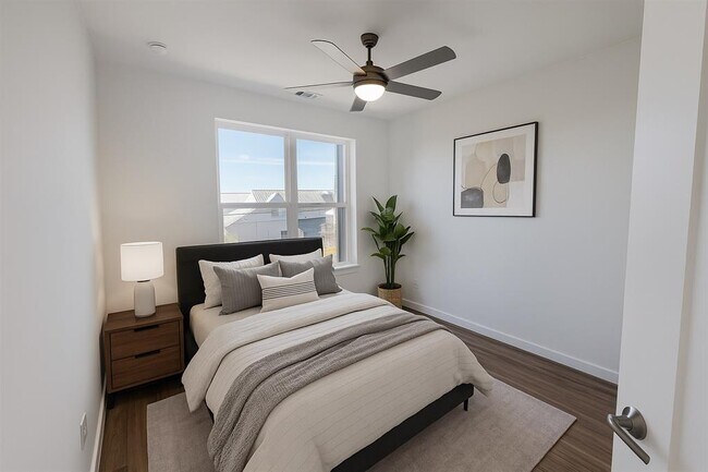 Building Photo - 4801 Springdale Rd