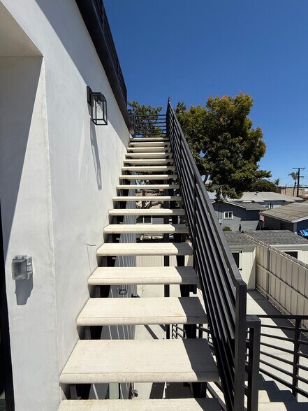 Building Photo - 615 Manchester Terrace