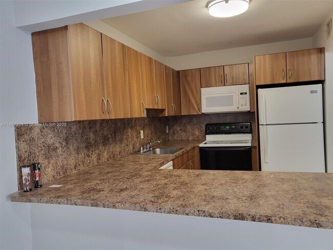 Building Photo - 9011 SW 138th St