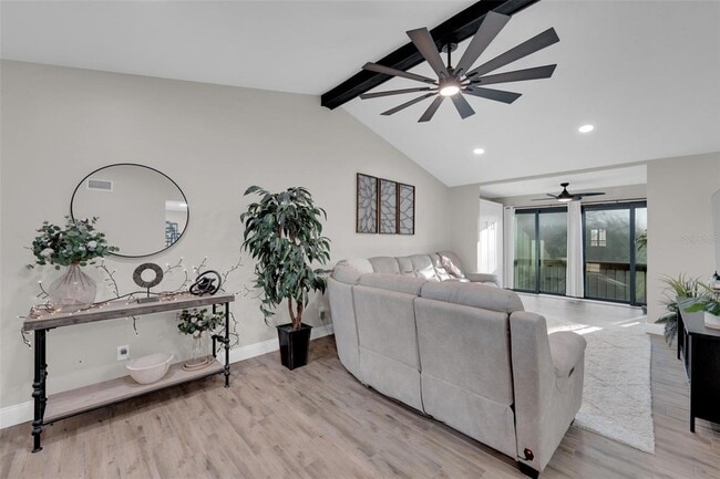 Building Photo - 15761 Windward Way Cir