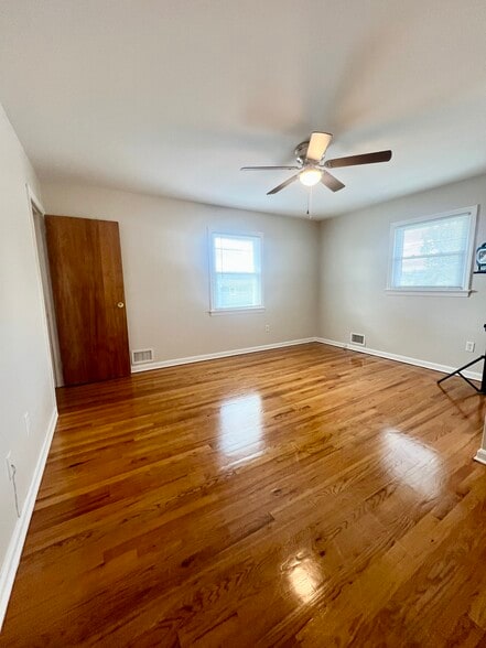 Building Photo - 1575 Lenox Pl