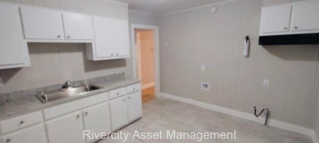 Building Photo - This Home Won't Be Vacant Long!!!!! Section 8 Friendly!!!! PRICE DROP !!!