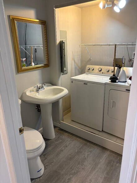 Powder room with Laundry - 6 Prospect St