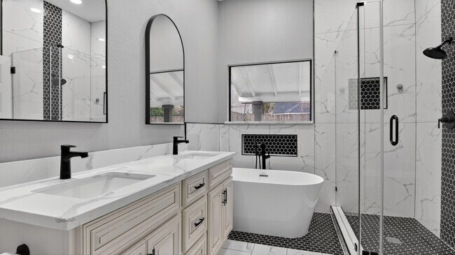 Building Photo - 4935 Otter Peak Dr