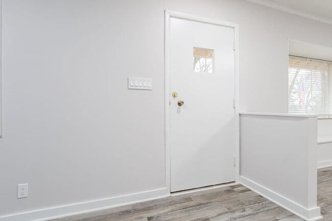 Building Photo - 4575 Olentangy River Rd