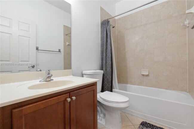 Building Photo - 8618 NW 113th Ct