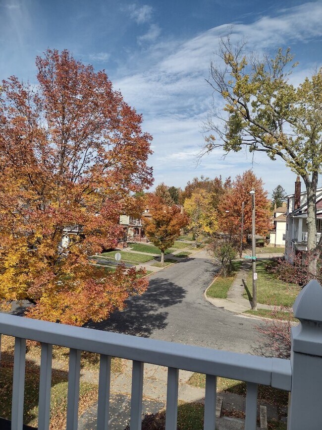 Building Photo - 3126 Kensington Rd