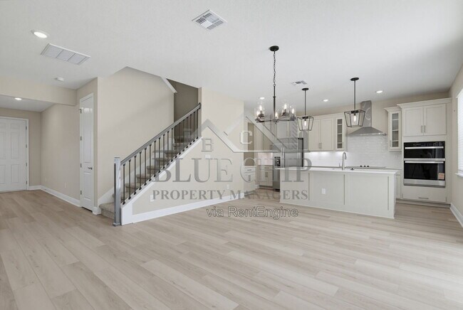 Building Photo - 1129 British Cir