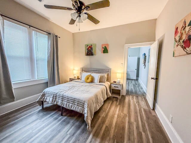 Building Photo - 216 E Horah St