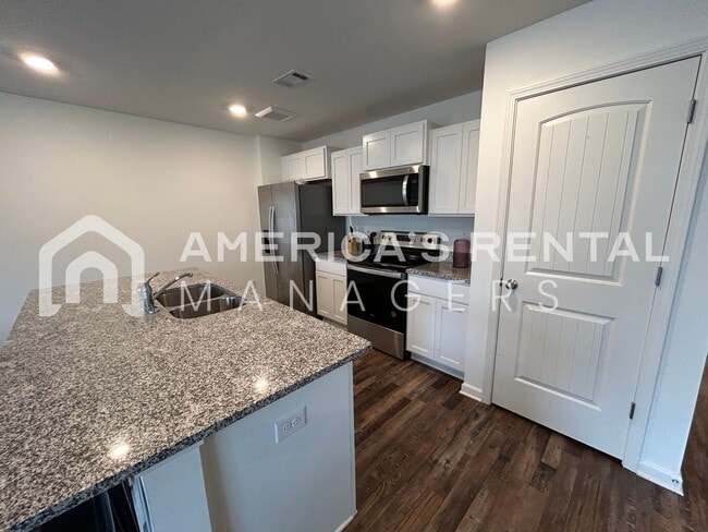 Building Photo - 7213 Wilburton Ln