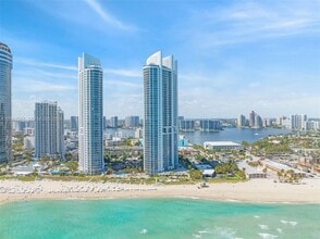 Building Photo - 18201 Collins Ave