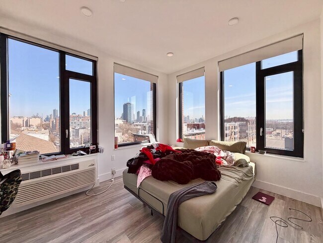 Building Photo - 327 Communipaw Ave