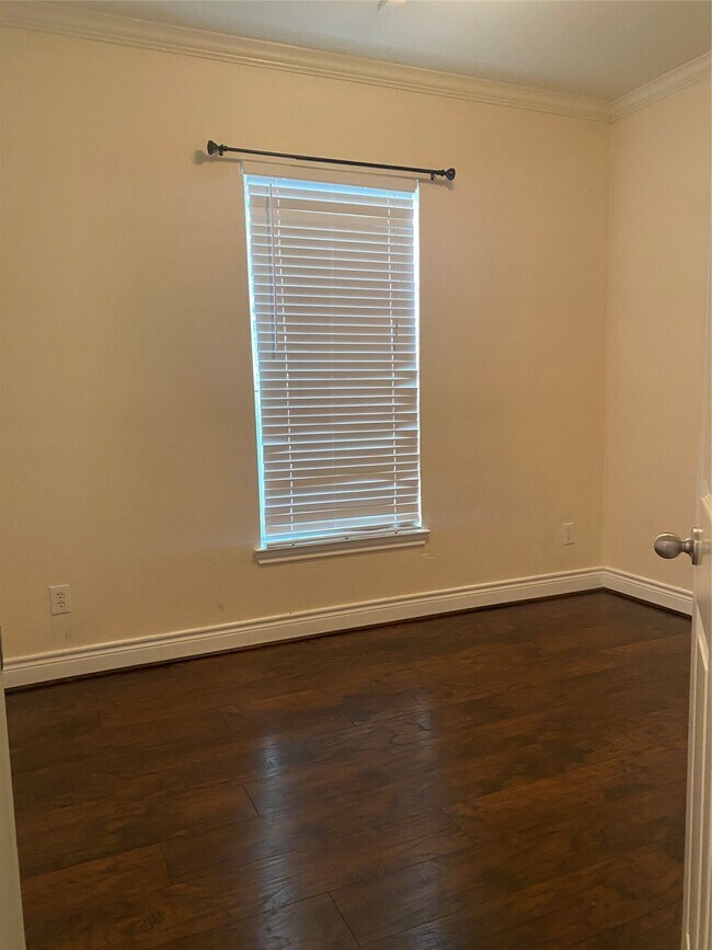 Building Photo - 14434 Summer Garden Dr