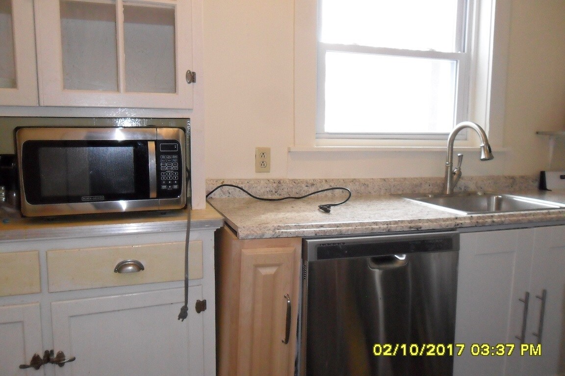 New Dishwasher - 210 N Geneva St