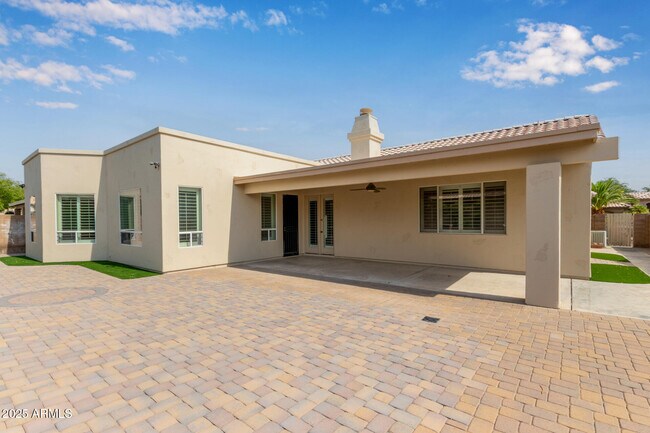 Building Photo - 9366 E Celtic Dr