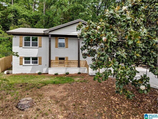 Building Photo - 917 S Forrest Dr
