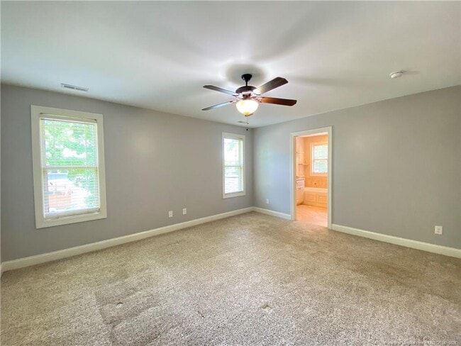 Building Photo - 484 Crown Point