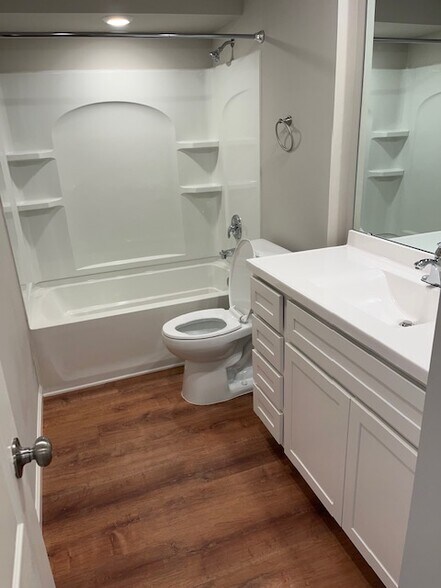 Building Photo - 3794 Lemay Village Ln