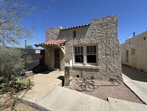 Building Photo - Garfield Bungalow
