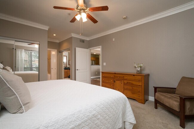 Building Photo - 2299 Lone Star Dr