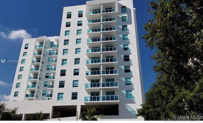 Primary Photo - 1723 SW 2nd Ave